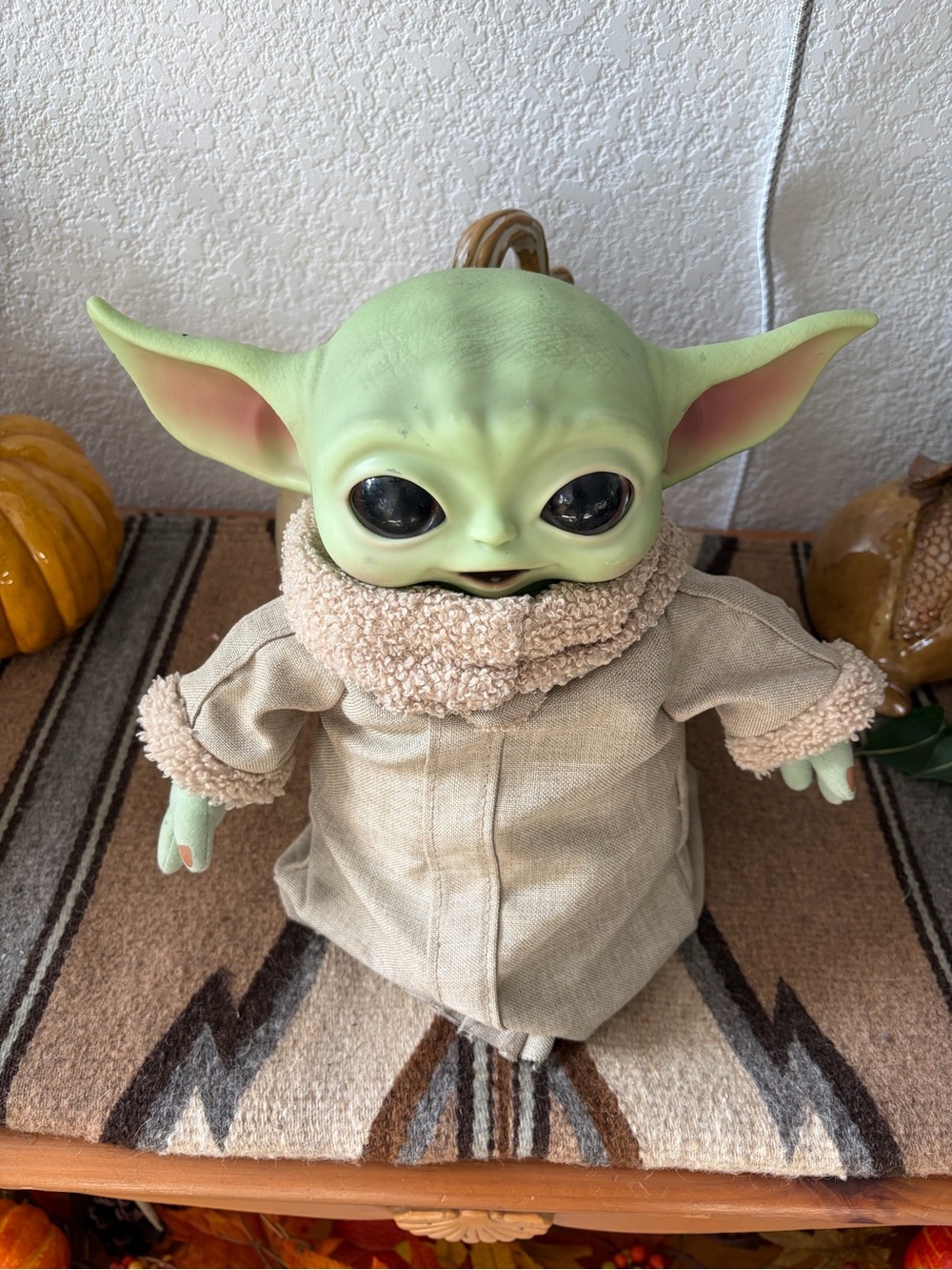 Star Wars baby Yoda Plush with Beige Coat - Kids Stuffed Toy